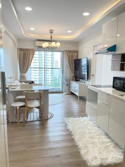 A Space Hideaway Asoke - Ratchada