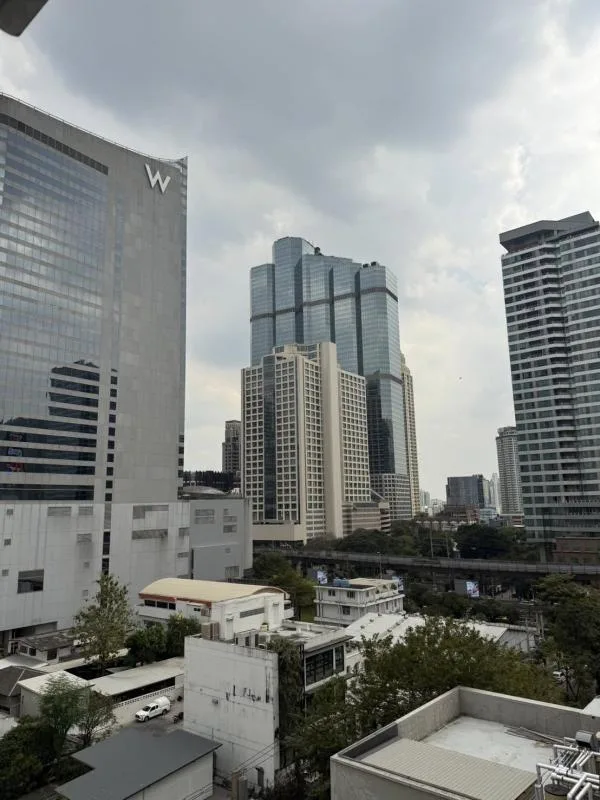 Life @ Sathorn 10 — photo 12
