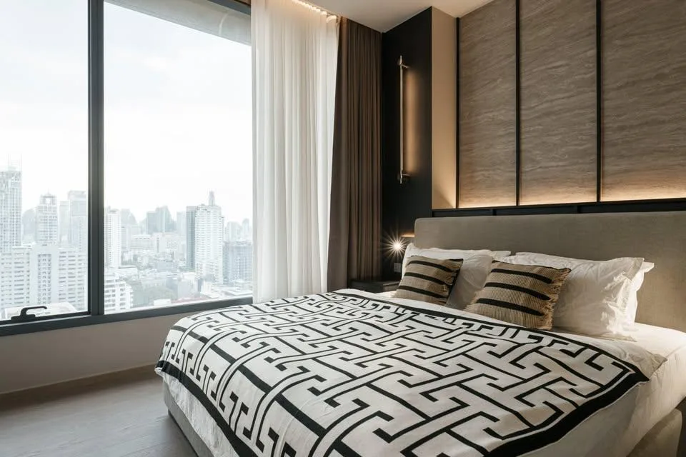 The Esse Asoke — photo 14