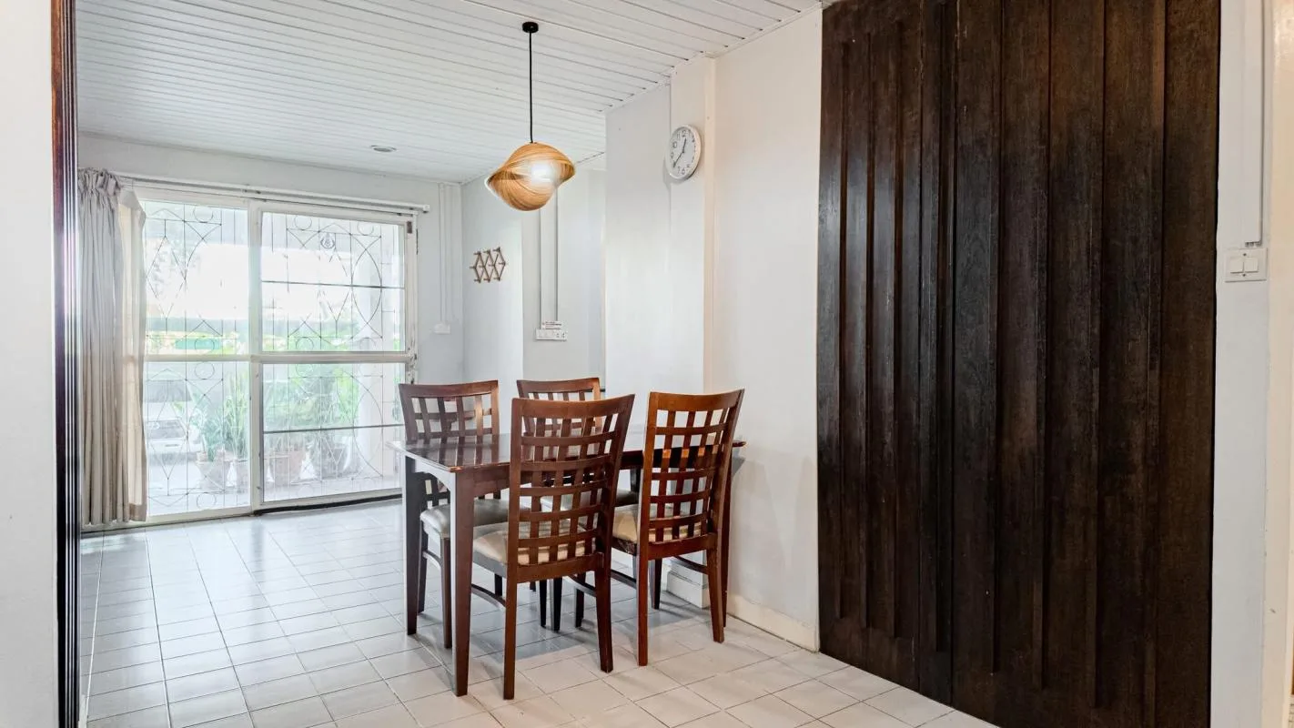 Townhome — photo 6