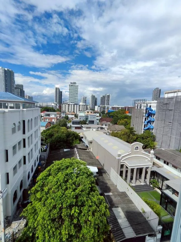 Sign Condo Sukhumvit 50 — photo 12