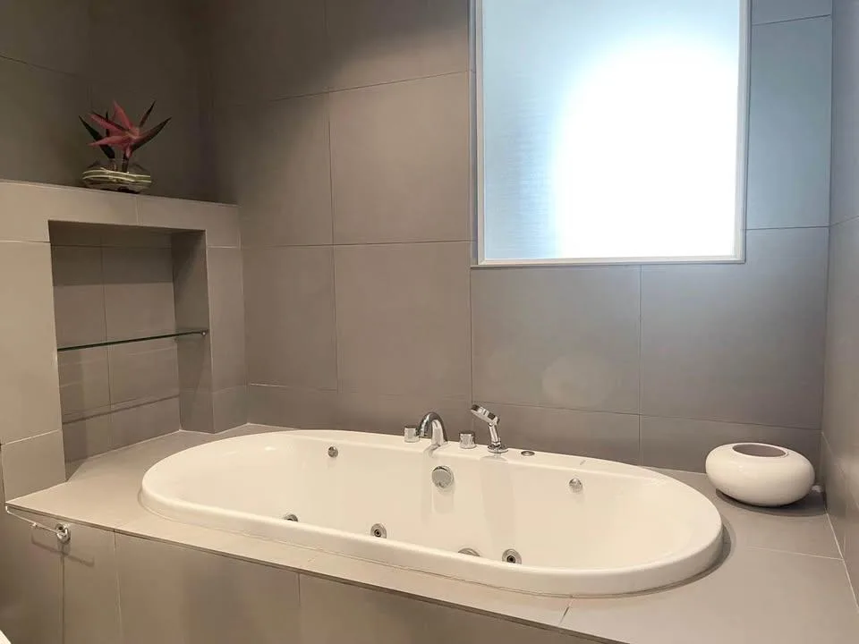 Athenee Residence — photo 8