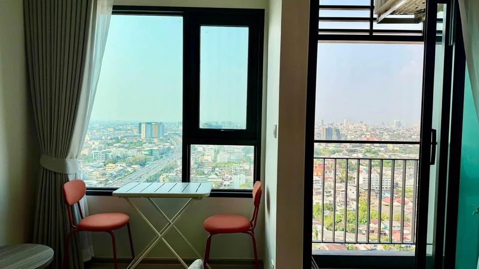 Life Sathorn Sierra — photo 10