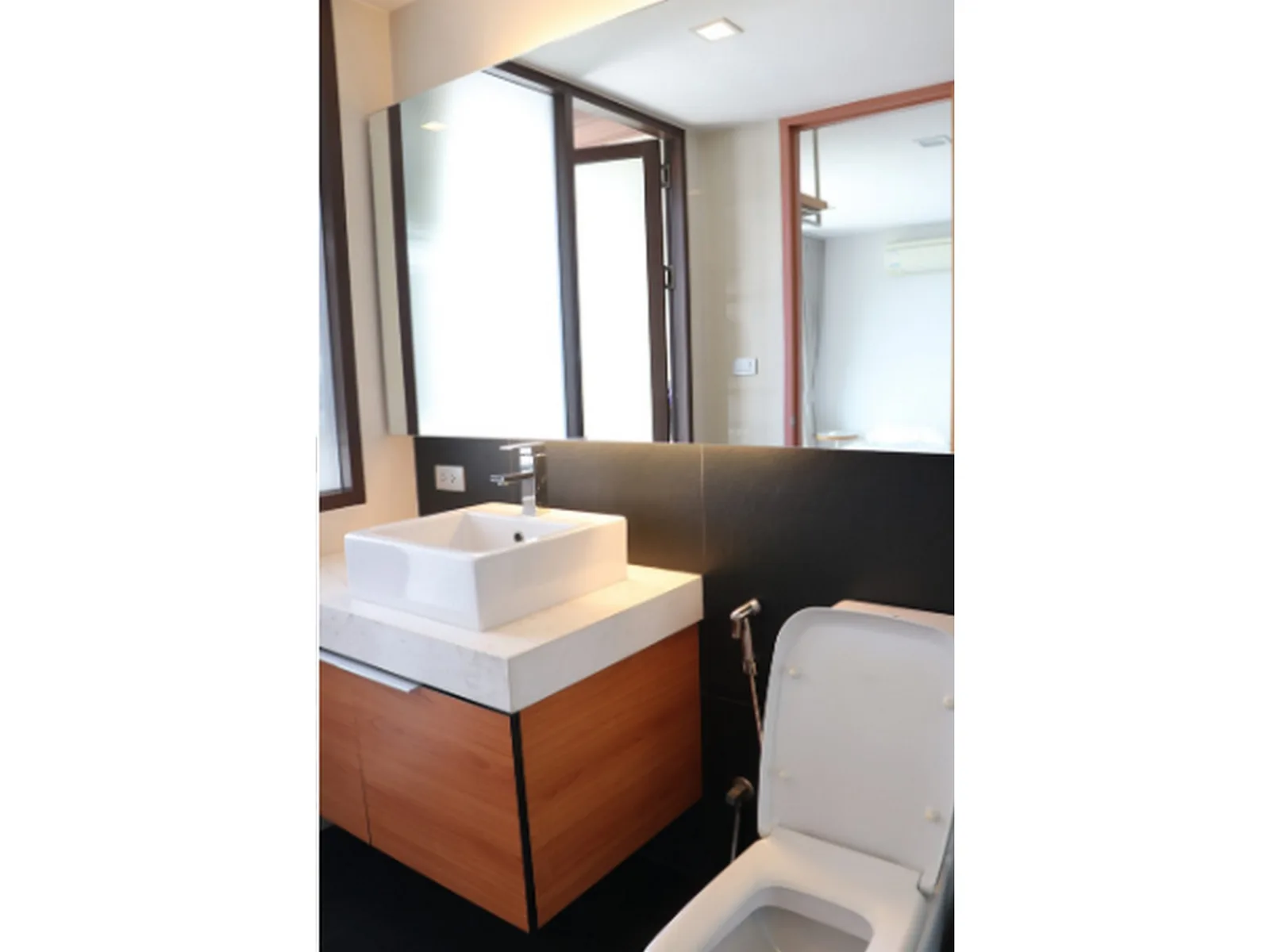 Xvi - The Sixteenth Condominum — photo 8