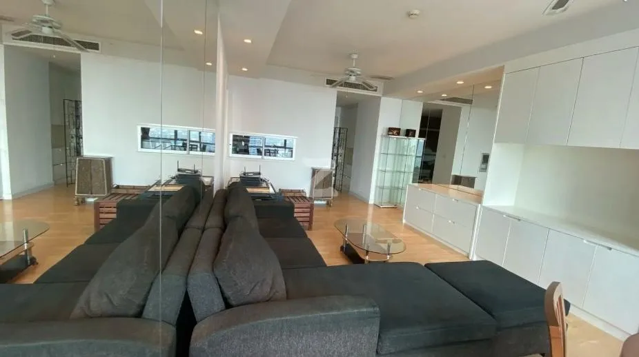Baan Sathorn Chaopraya — photo 3