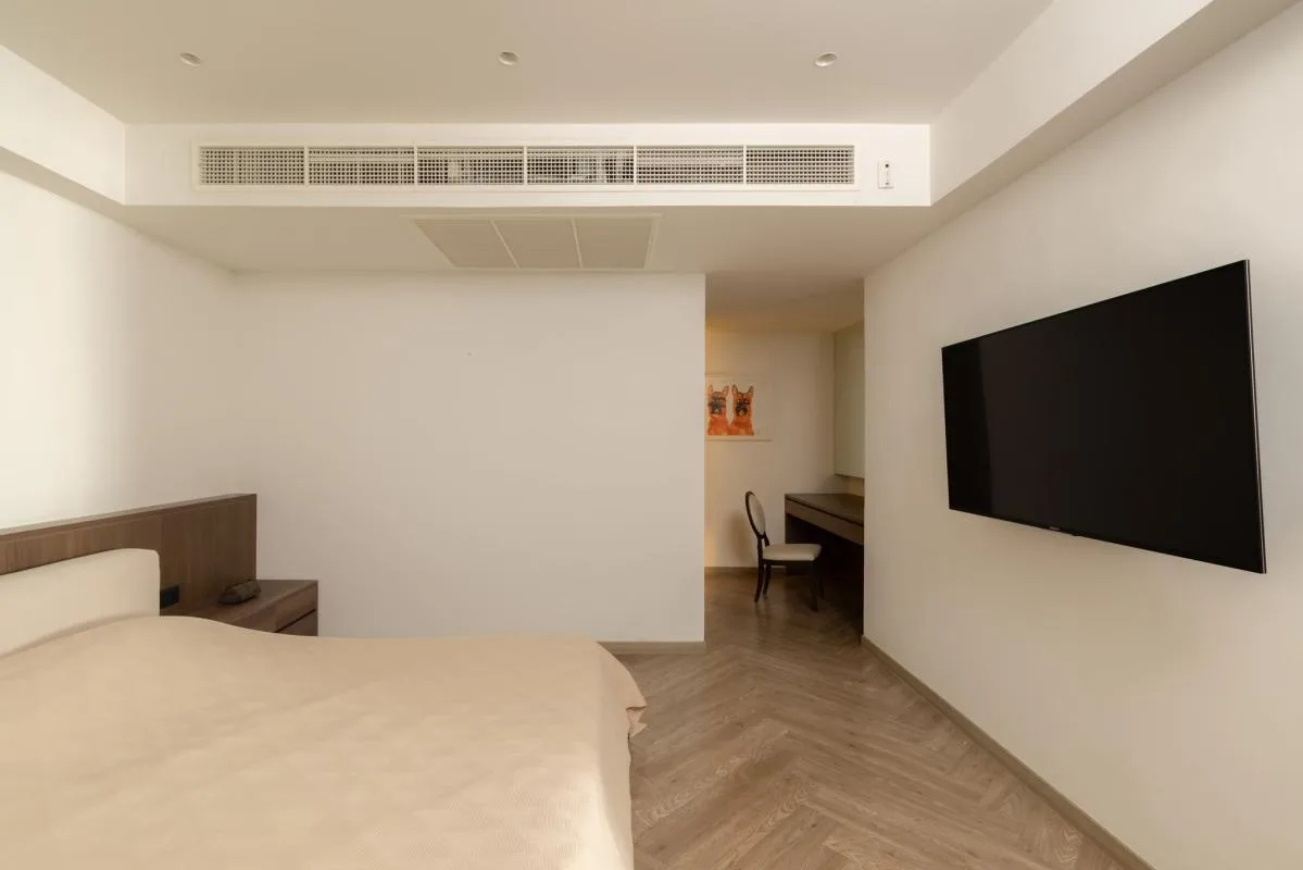 Newton Tower — photo 10