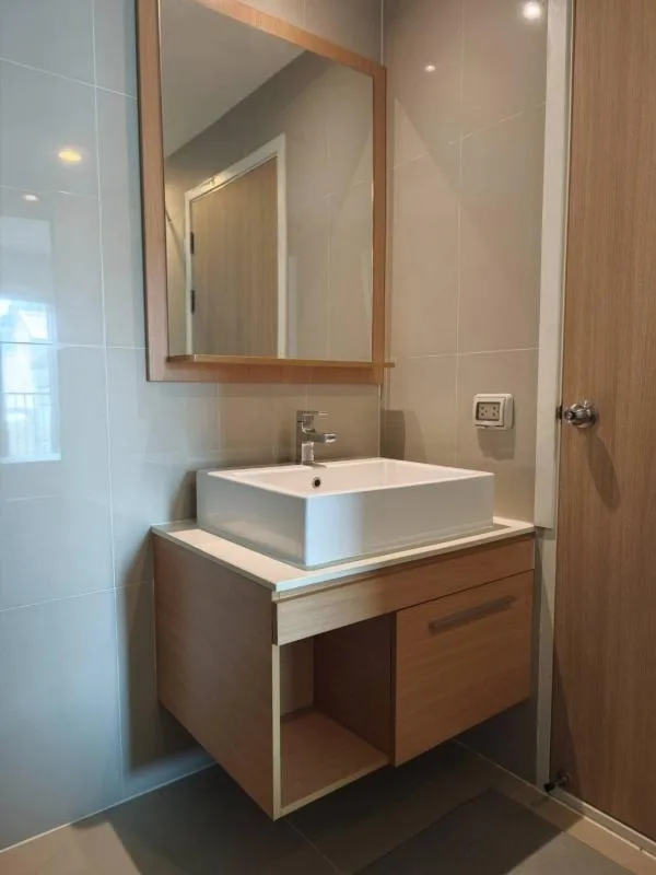 D 25 Thonglor — photo 8