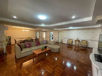 D.h.grand Tower