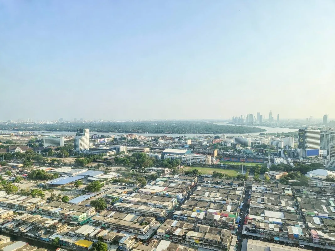 Life Rama 4 - Asoke — photo 11