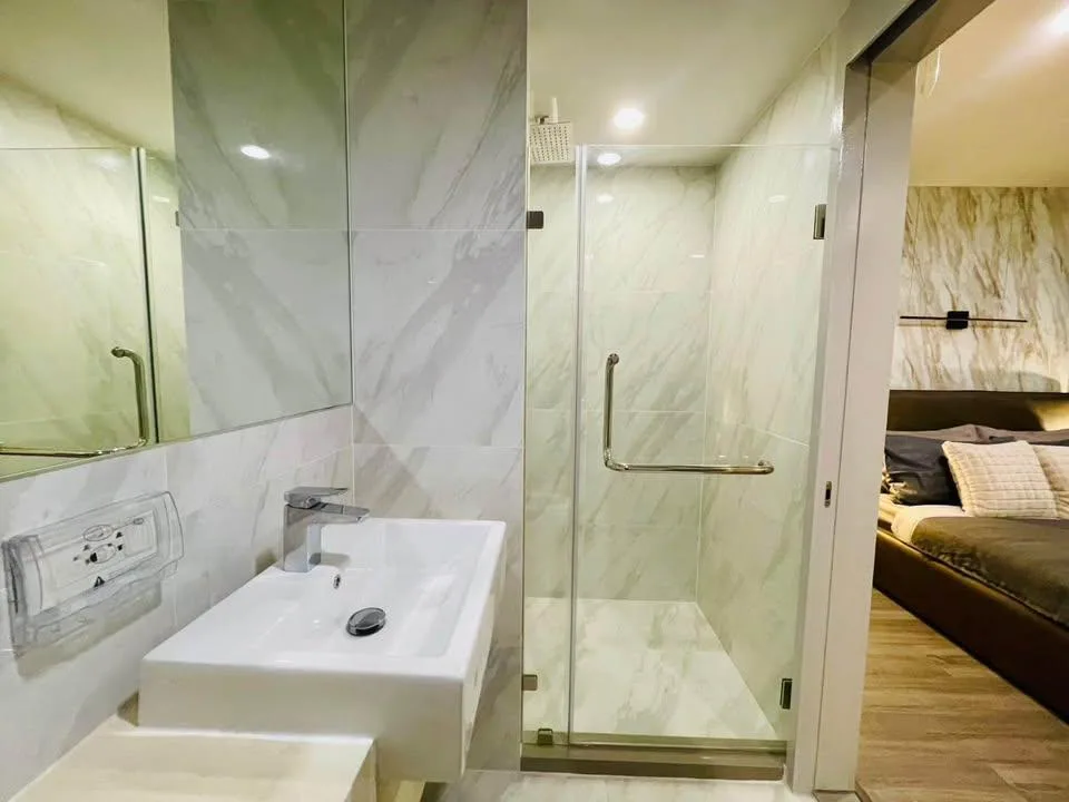 Ideo Mobi Sukhumvit 40 — photo 7