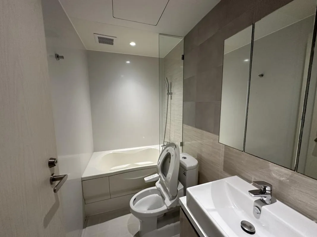 Runesu Thonglor 5 — photo 13