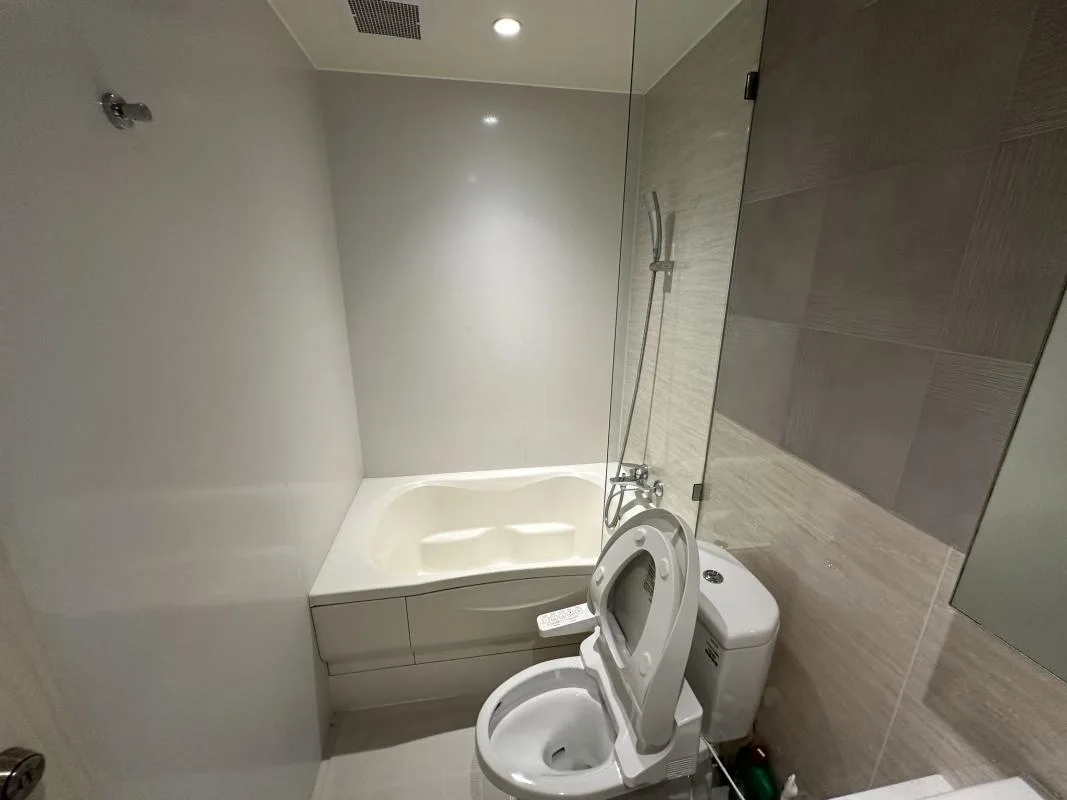 Runesu Thonglor 5 — photo 14