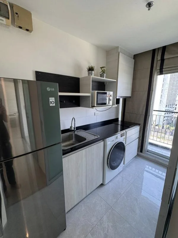 Life Ratchadapisek — photo 3