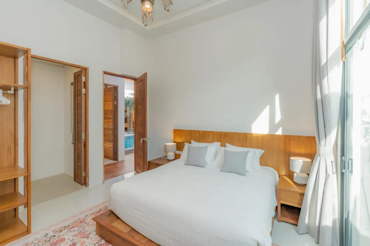 Urmi Villa — photo 11