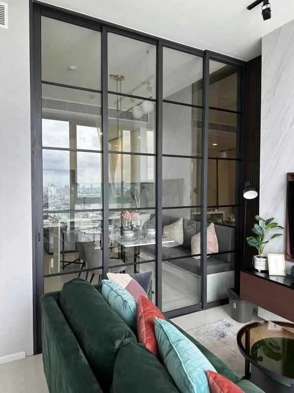 Mazarine Ratchayothin — photo 3