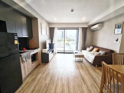 Blossom Condo @ Sathorn - Charoenrat