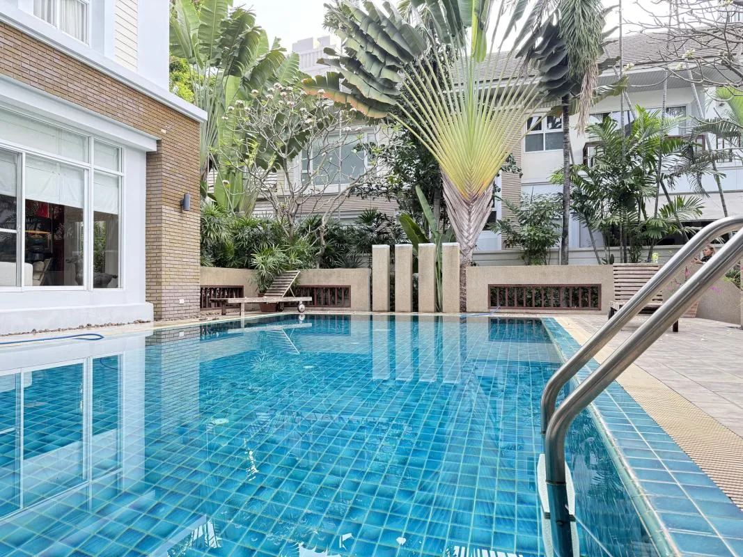 Sukhumvit 36 Garden Village — photo 3