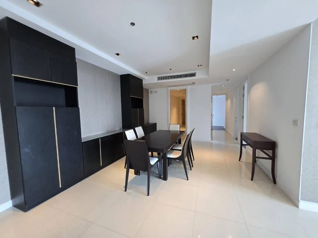 Athenee Residence — photo 3