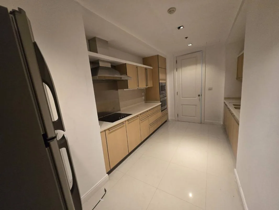 Athenee Residence — photo 4