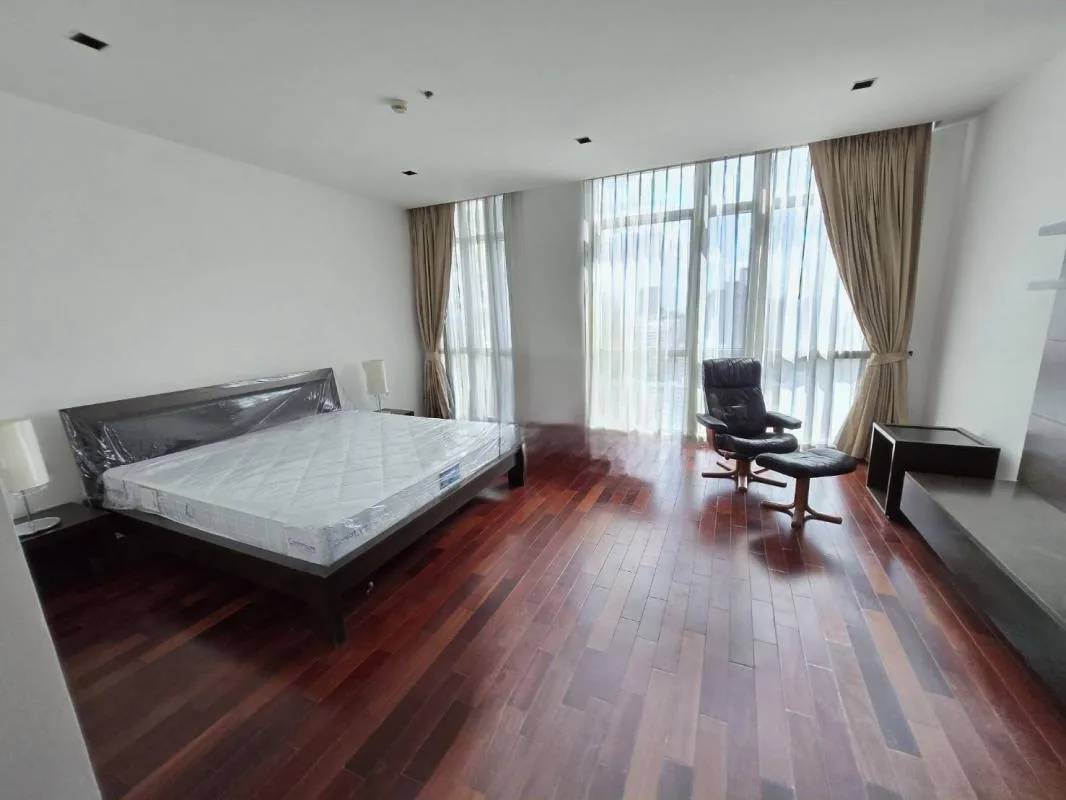 Athenee Residence — photo 4