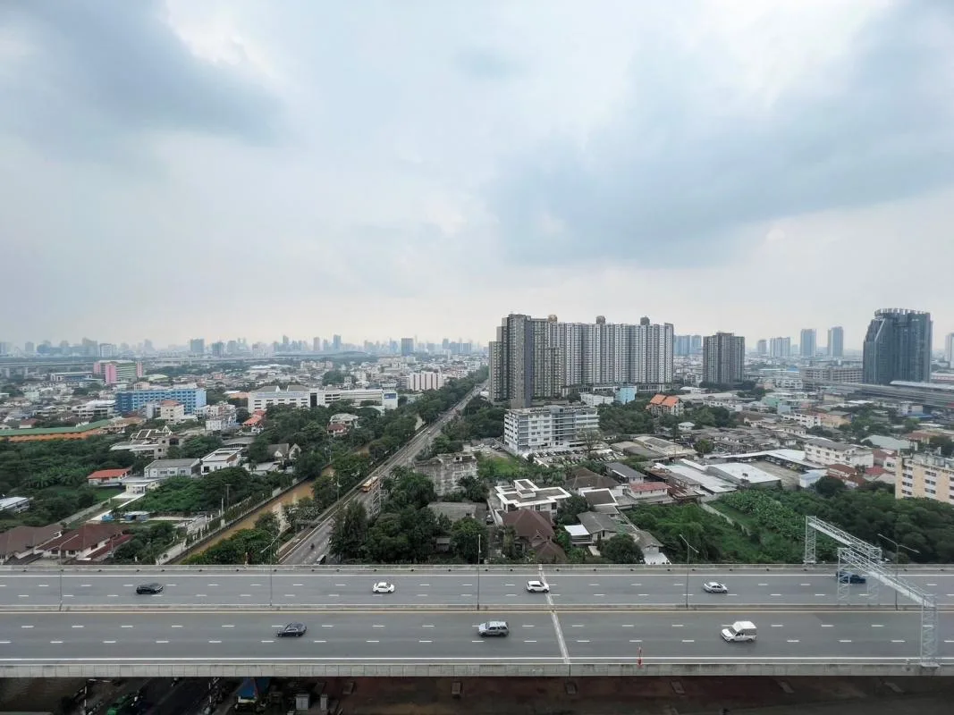Metro Sky Prachachuen — photo 12