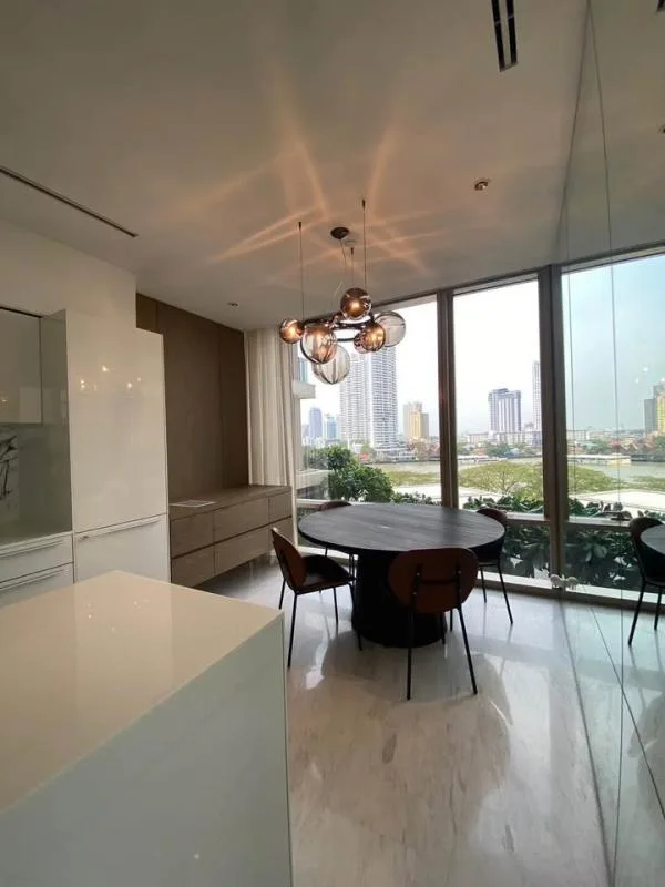 Four Seasons Private Residences — photo 5