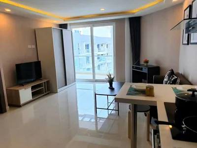 Grand Avenue Residence