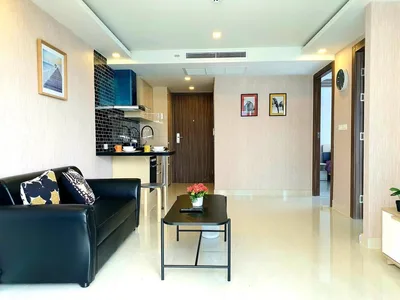 Grand Avenue Residence