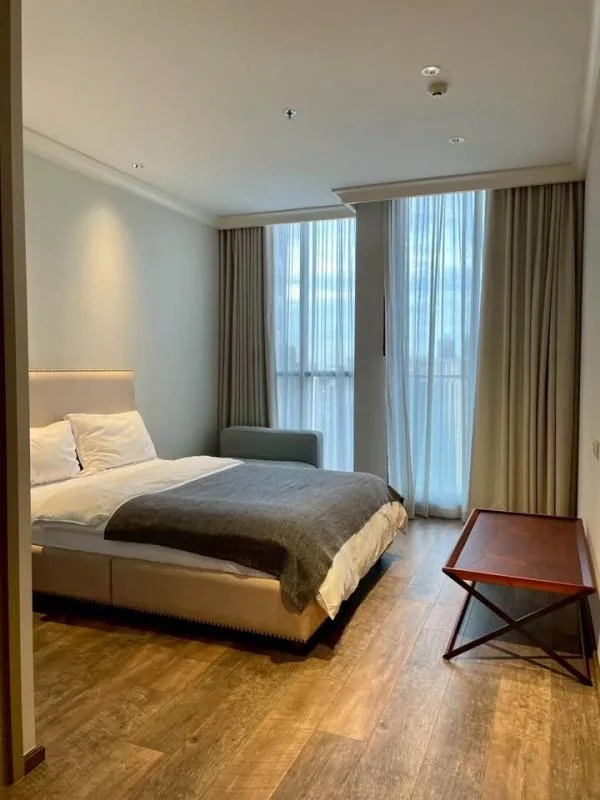 Noble Ploenchit — photo 12