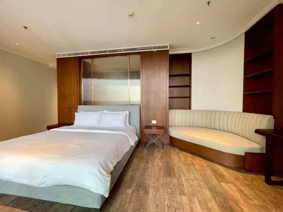 Noble Ploenchit — photo 10