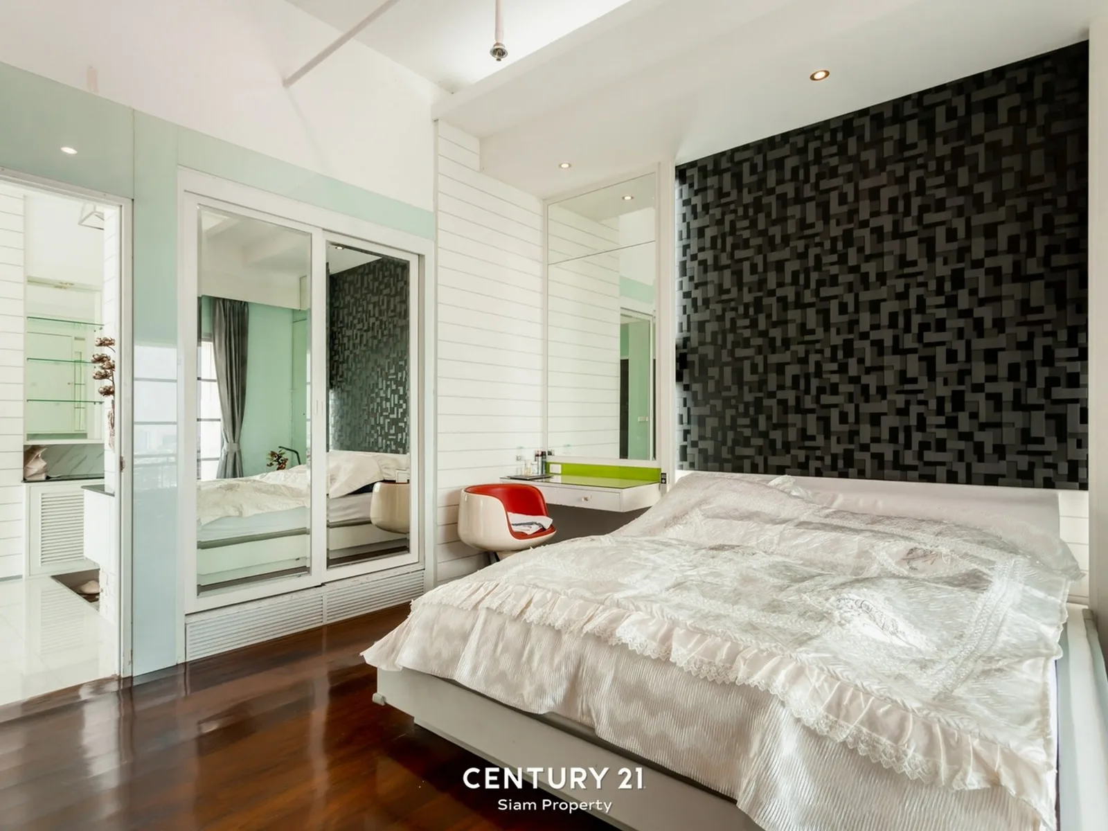 Baan Klang Krung Siam - Pathumwan — photo 10