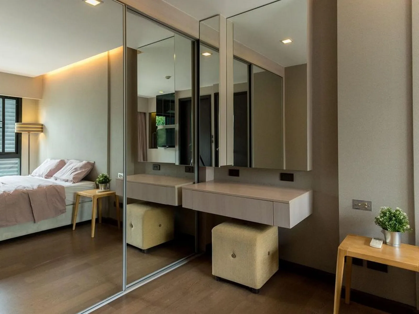 Tidy Thonglor — photo 3