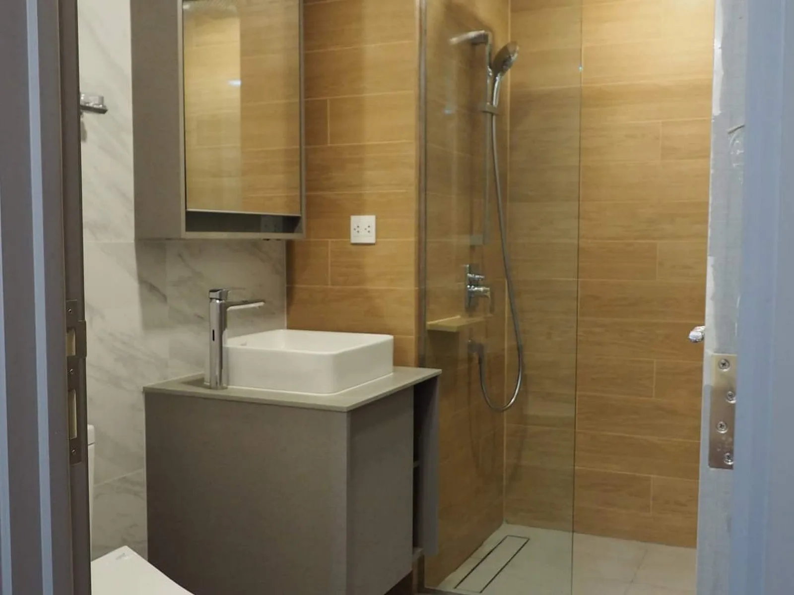 Taka Haus Ekamai 12 — photo 10