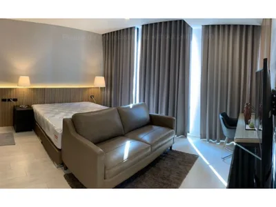 Noble Ploenchit