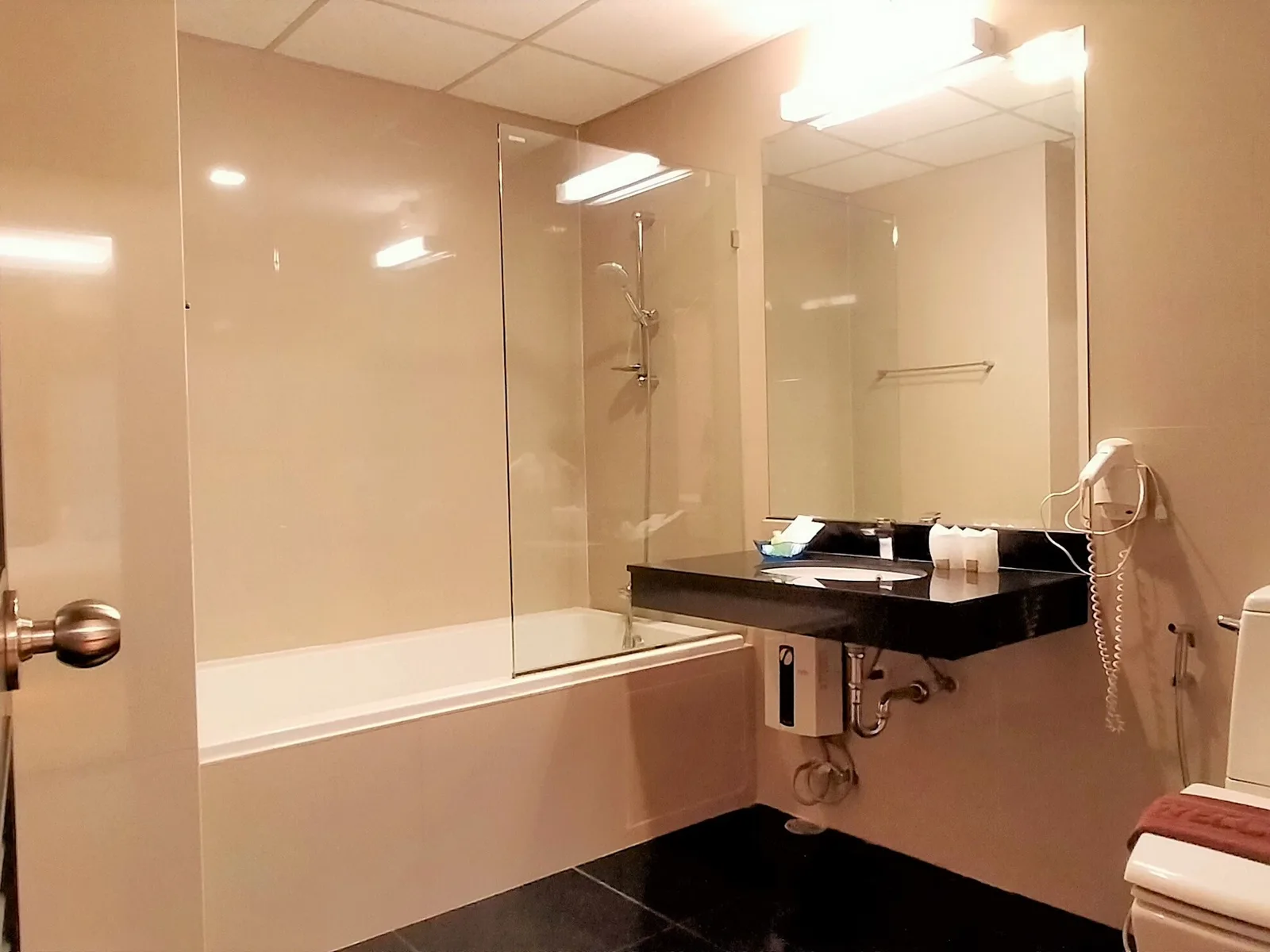 42 Grand Residence — photo 10