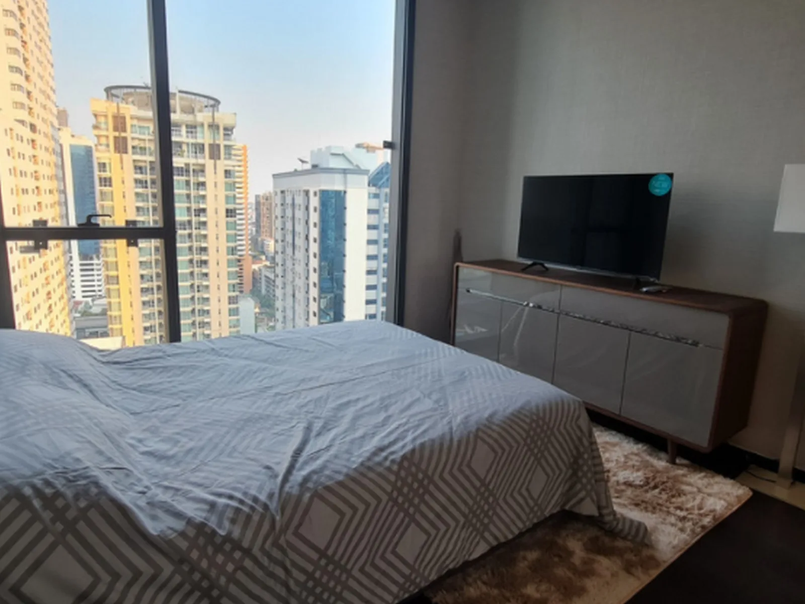 Laviq Sukhumvit 57 — photo 2