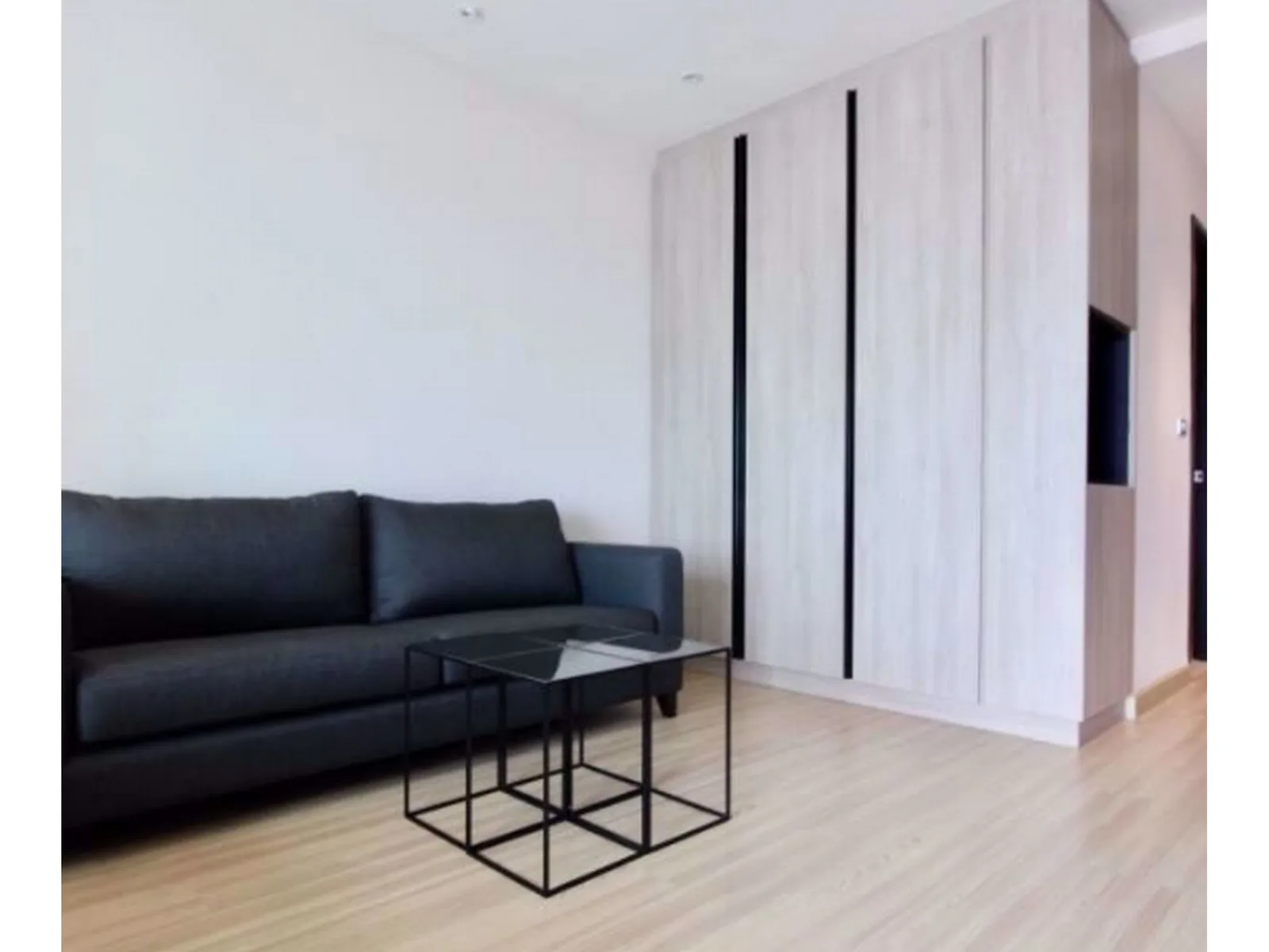 Sky Walk Condominium — photo 3