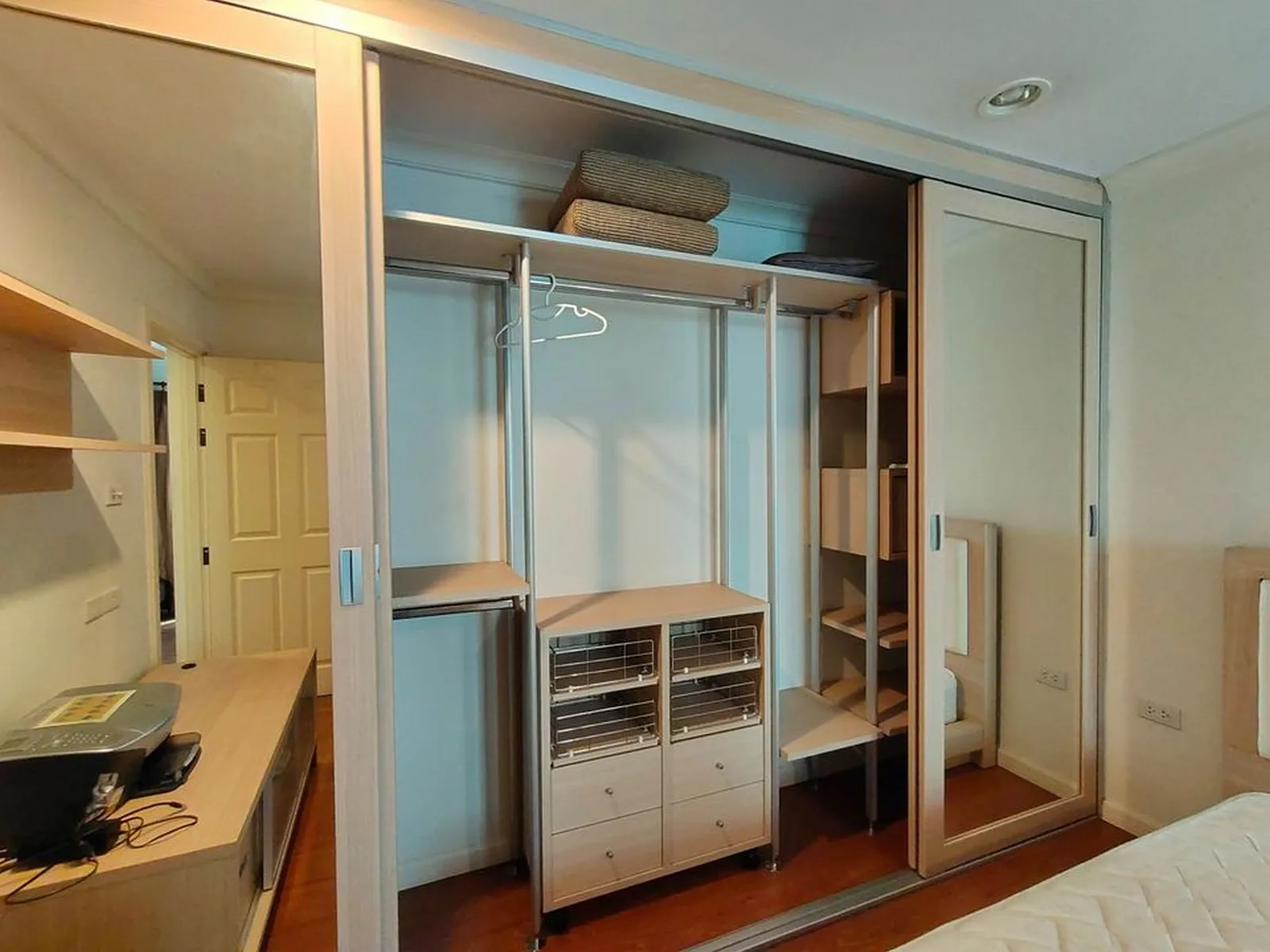 Lumpini Suite Sukhumvit 41 — photo 4