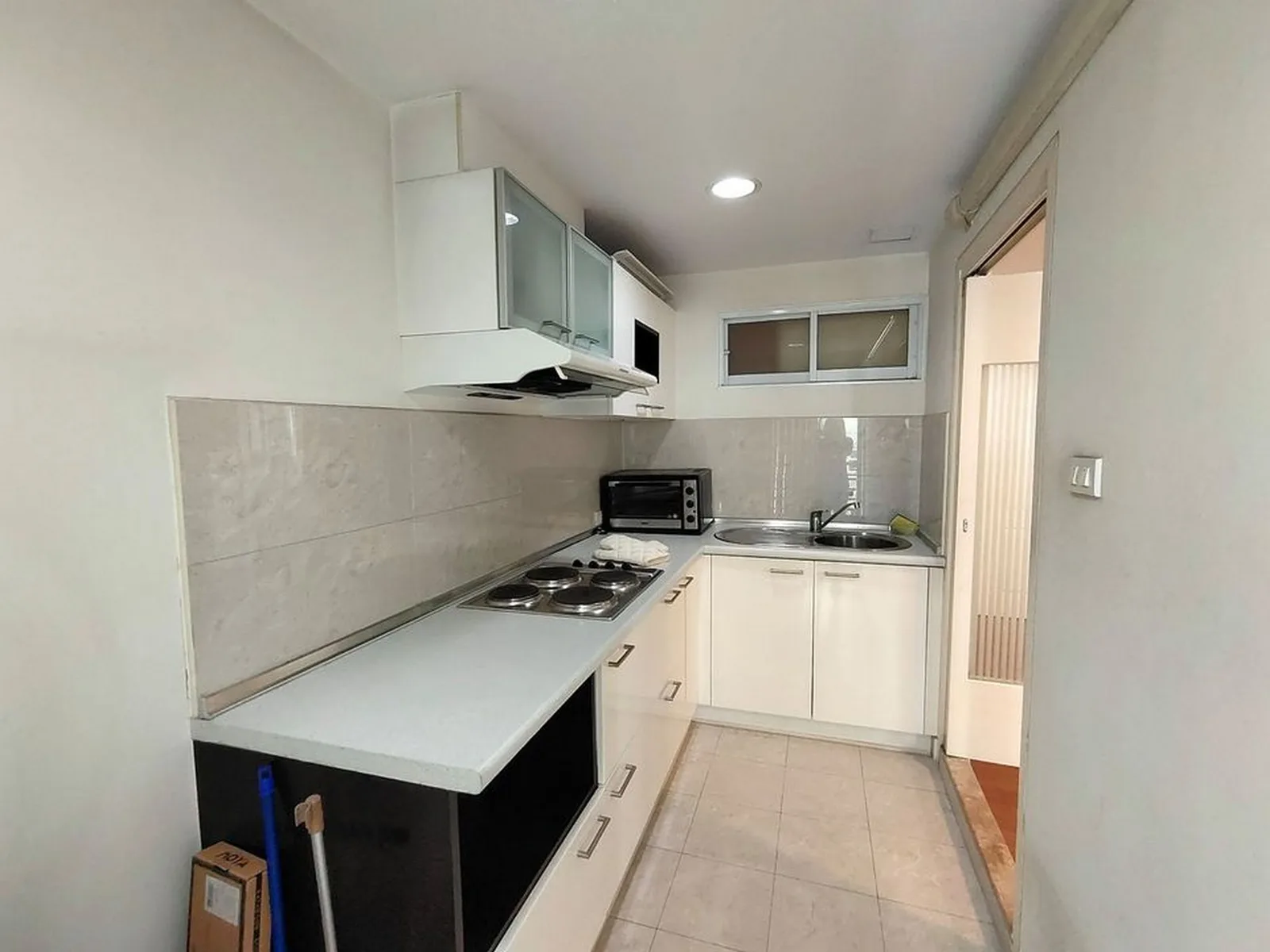 Lumpini Suite Sukhumvit 41 — photo 7