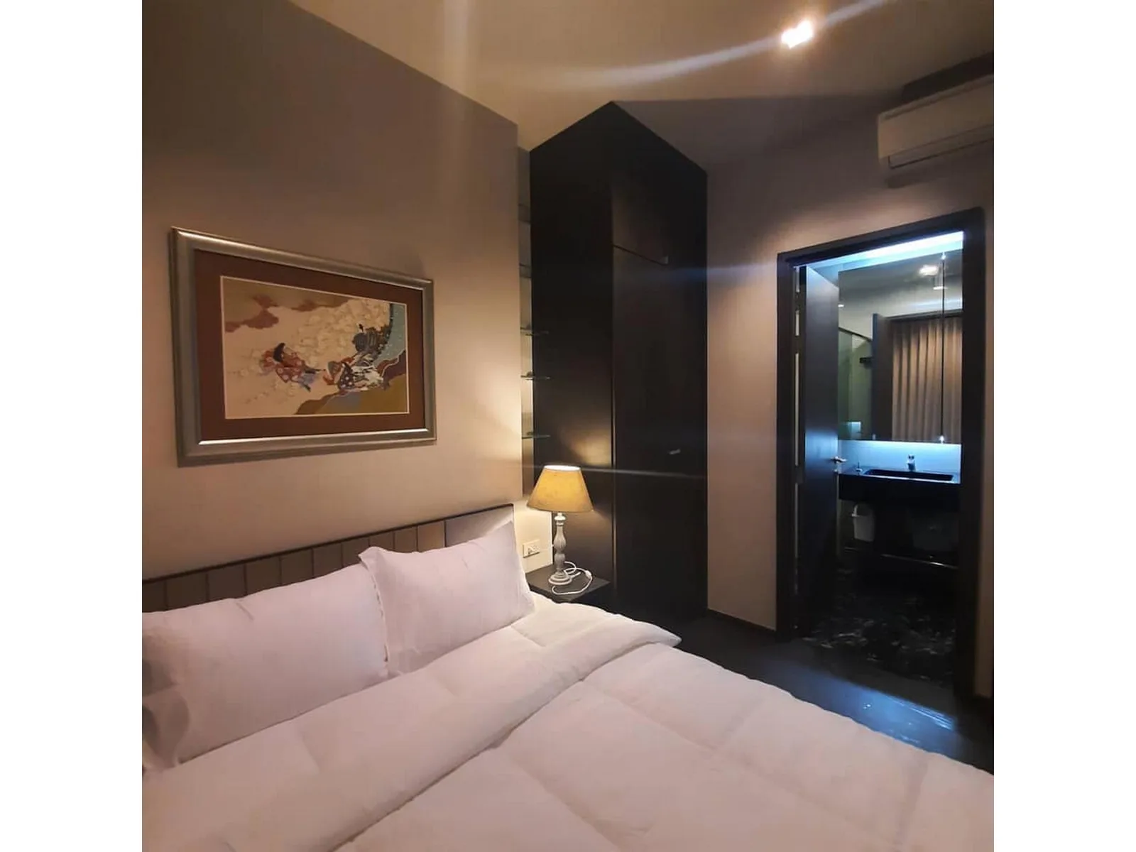 Edge Sukhumvit 23 — photo 2