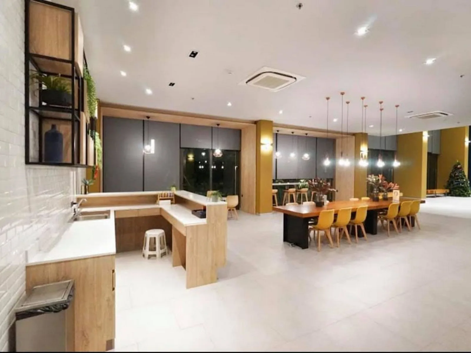 Lumpini Suite Phetchaburi - Makkasan — photo 16