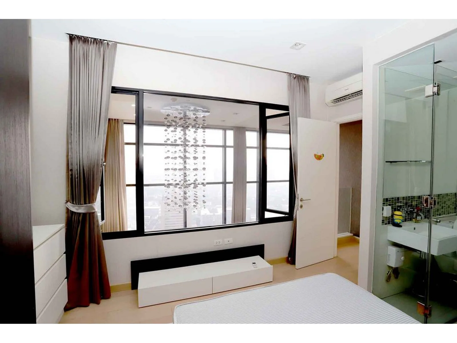 Urbano Absolute Sathon - Taksin — photo 11