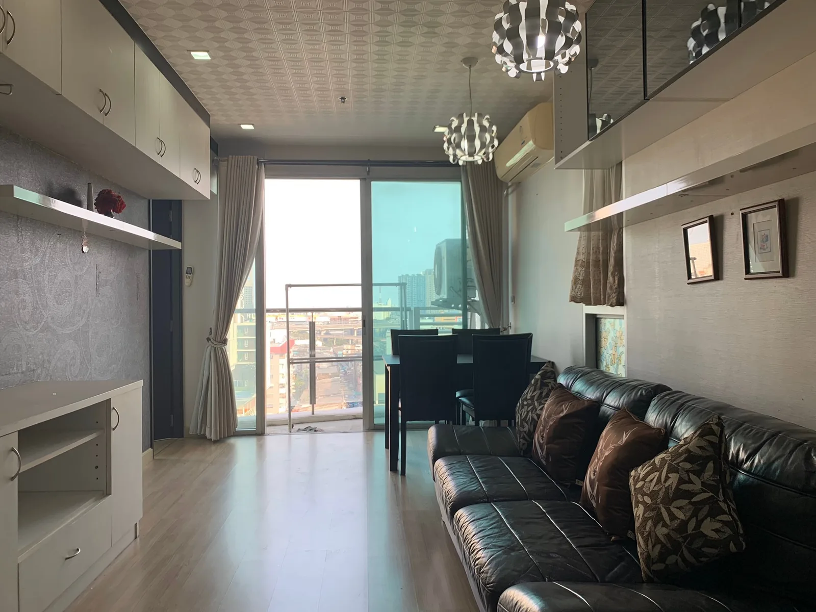 Sky Walk Condominium — photo 2