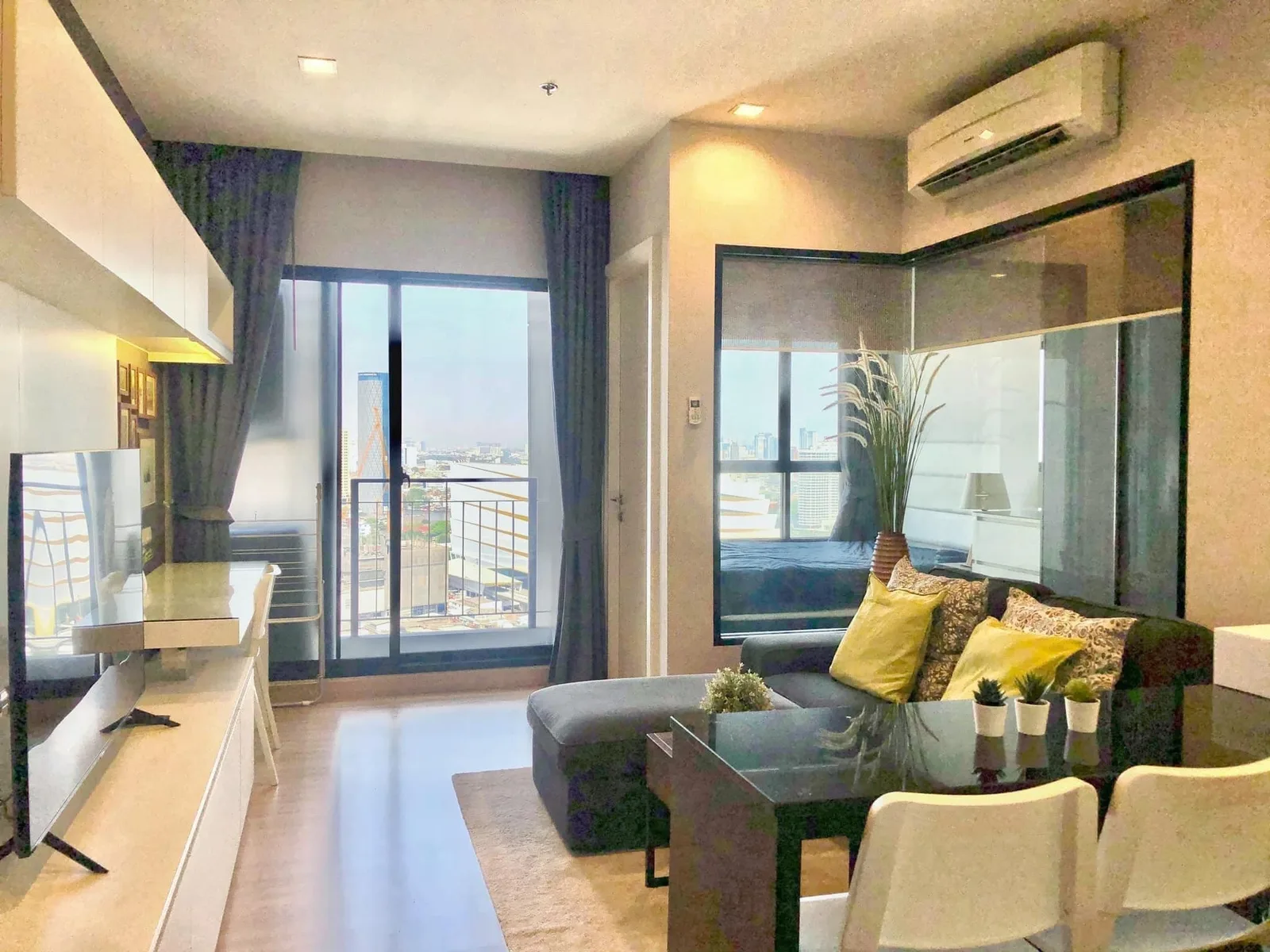 Urbano Absolute Sathon - Taksin — photo 2