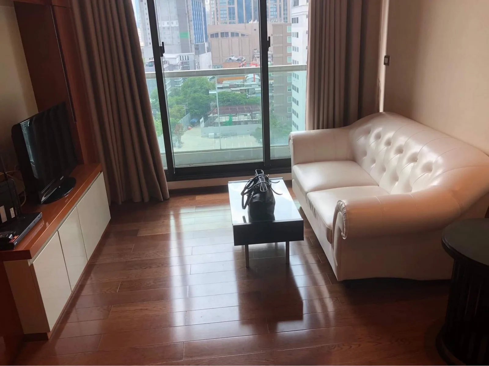The Address Sukhumvit 28 — photo 1