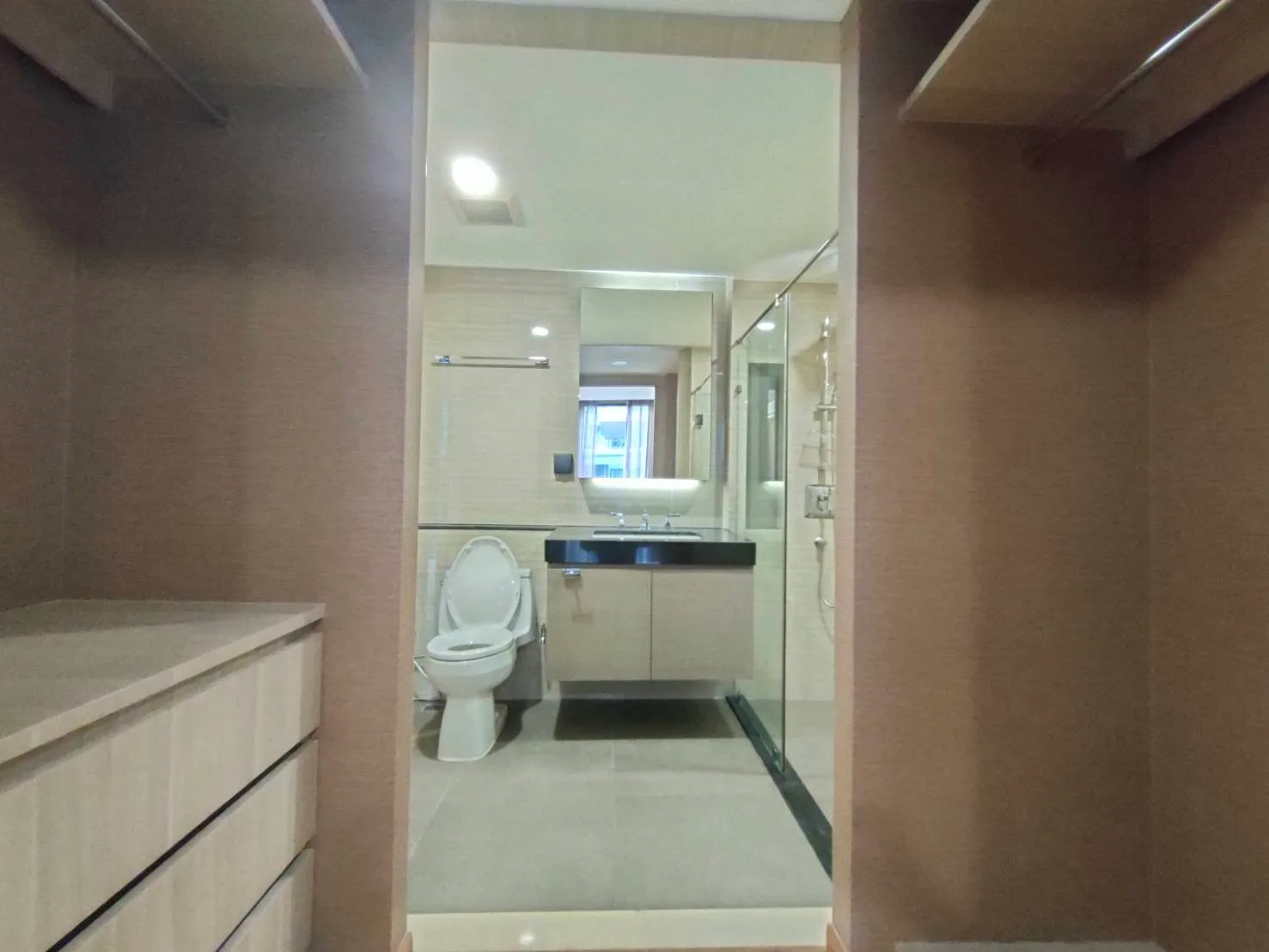 Klass Condo Langsuan — photo 16