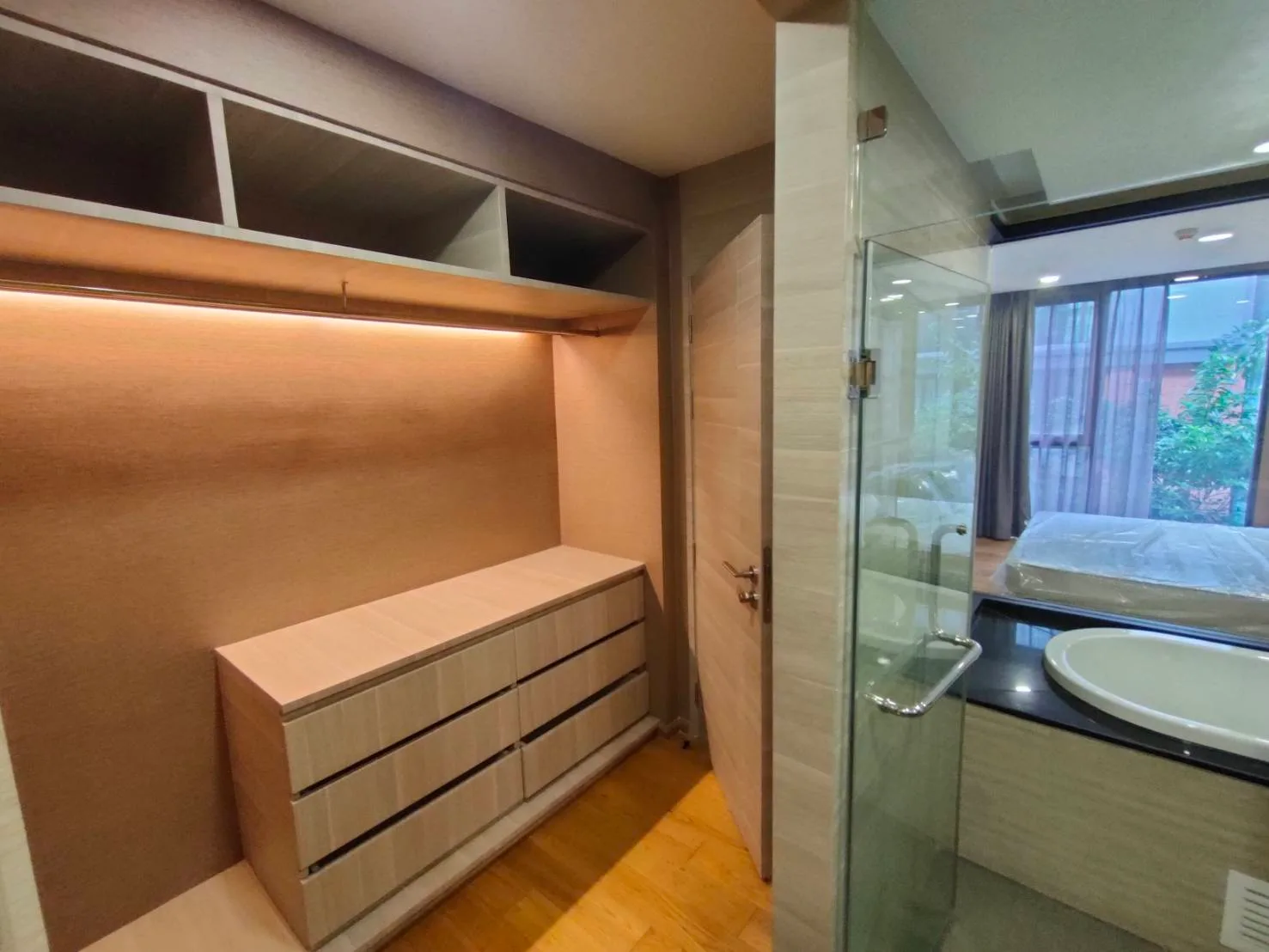 Klass Condo Langsuan — photo 10