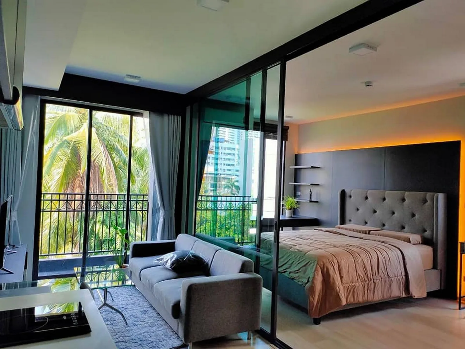 Venio Sukhumvit 10 — photo 2