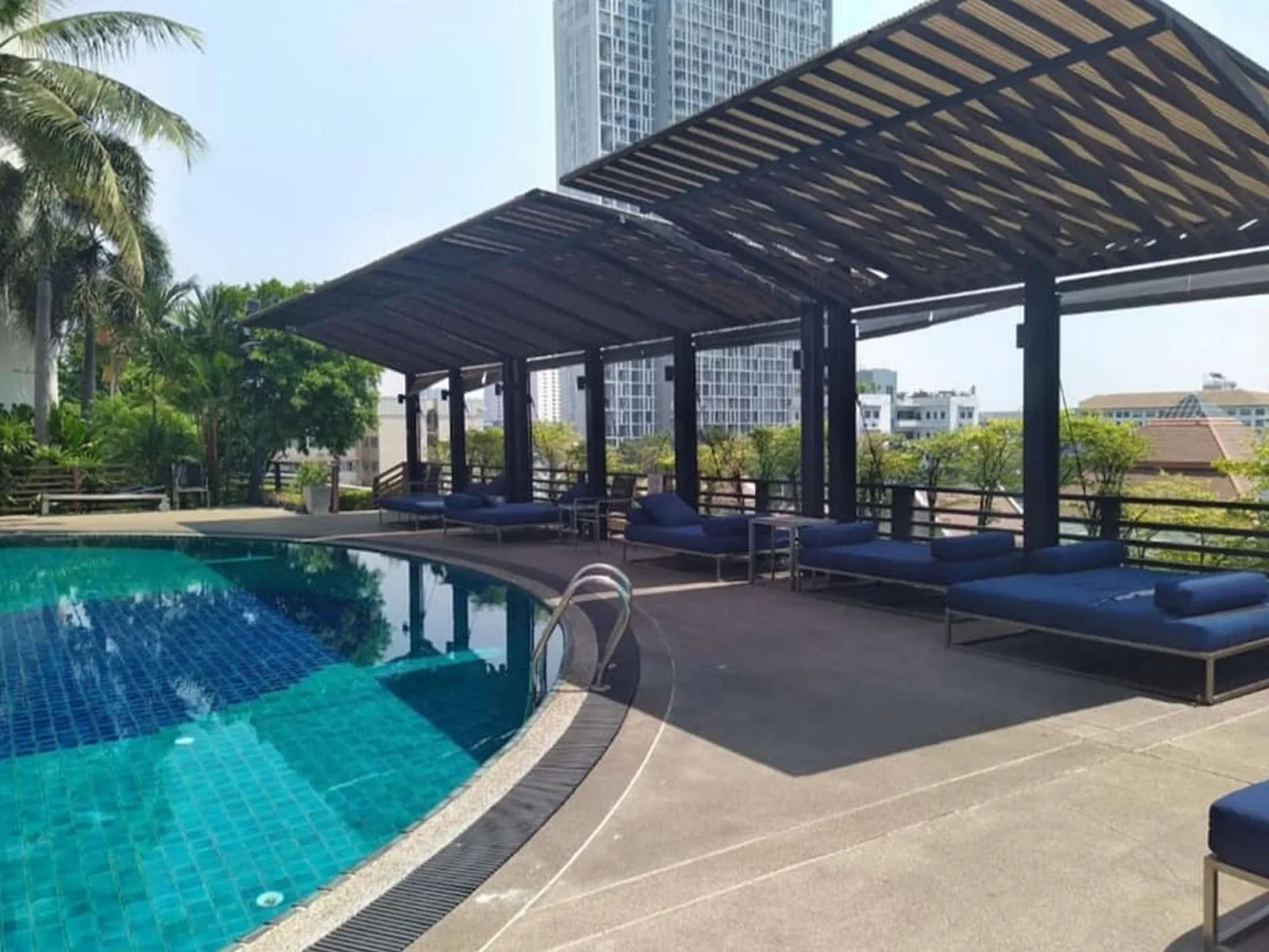 Sathorn Gardens — photo 14