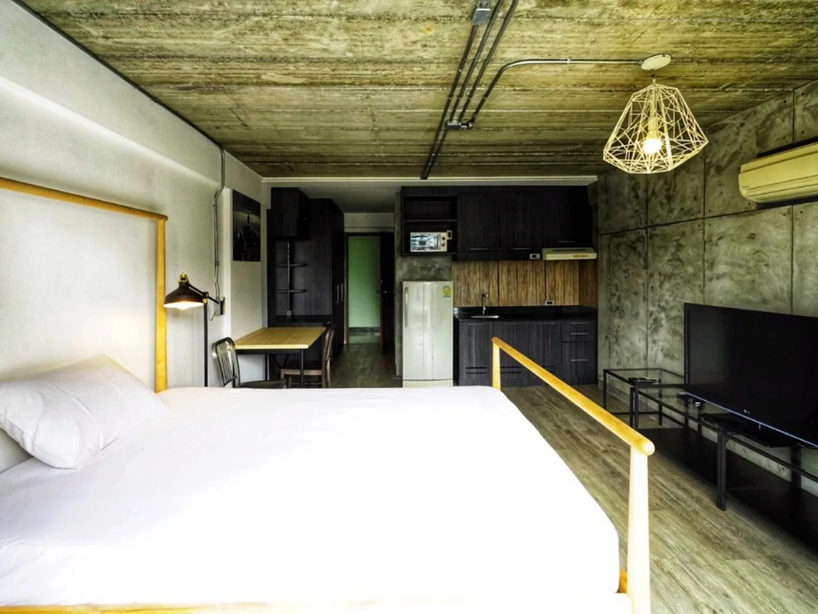 Raintree Villa — photo 6